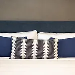 Wafer 450 Hotel